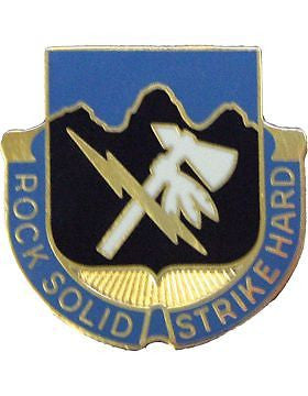 Special Troops Bn 002 Infantry Div Unit Crest (Rock Solid Strike Hard)