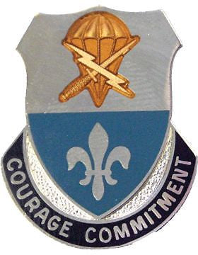 Special Troops Bn 082 Airborne Divison Unit Crest (Courage Commitment)