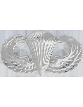 No-Shine Badge (NS-307) Parachutist